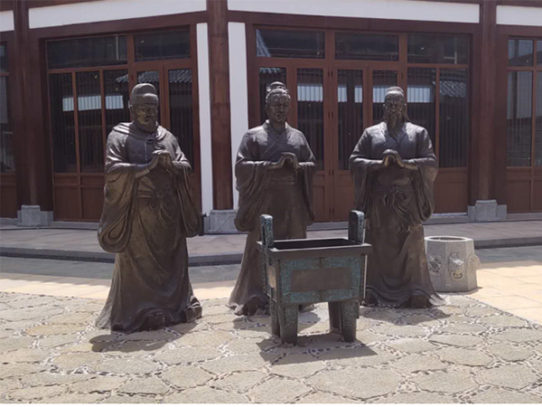 恒大集團(tuán)?；◢u特色街區(qū)銅雕塑工程